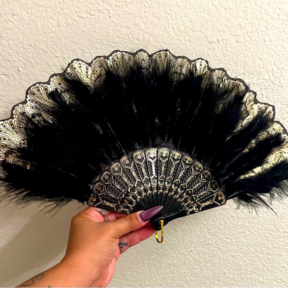 Elegant Black and Gold Hand Fan